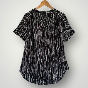 Black and White Patterned Women's Top